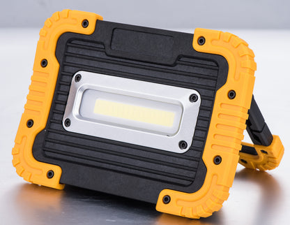 Woodbuilt LED Rechargeable Work Light with Power Bank